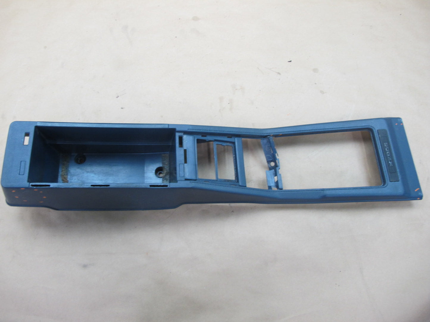 84-86 Nissan Z31 300ZX 2+0 Center Console Trim Cover Panel B057-5112 OEM