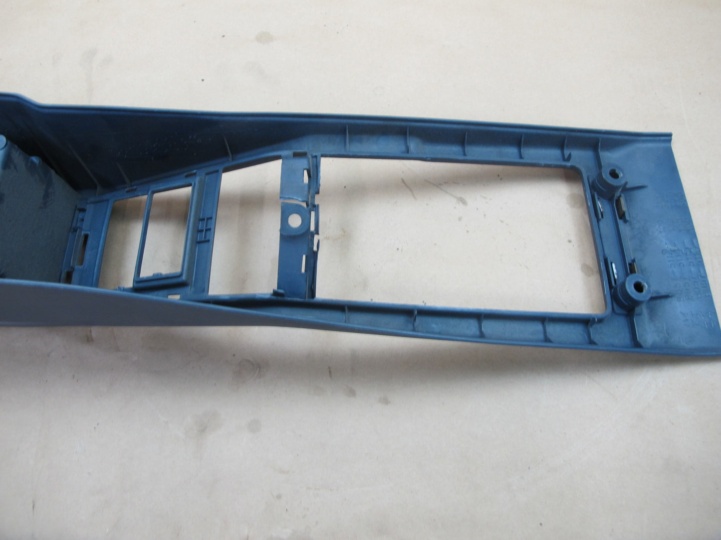 84-86 Nissan Z31 300ZX 2+0 Center Console Trim Cover Panel B057-5112 OEM
