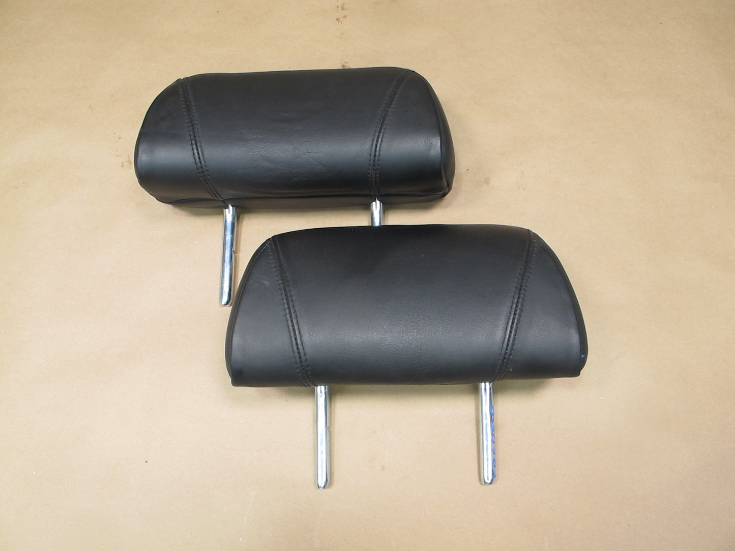 12-18 BMW F12 F13 Rear Right & Left Side Seat Headrest Black Set OEM