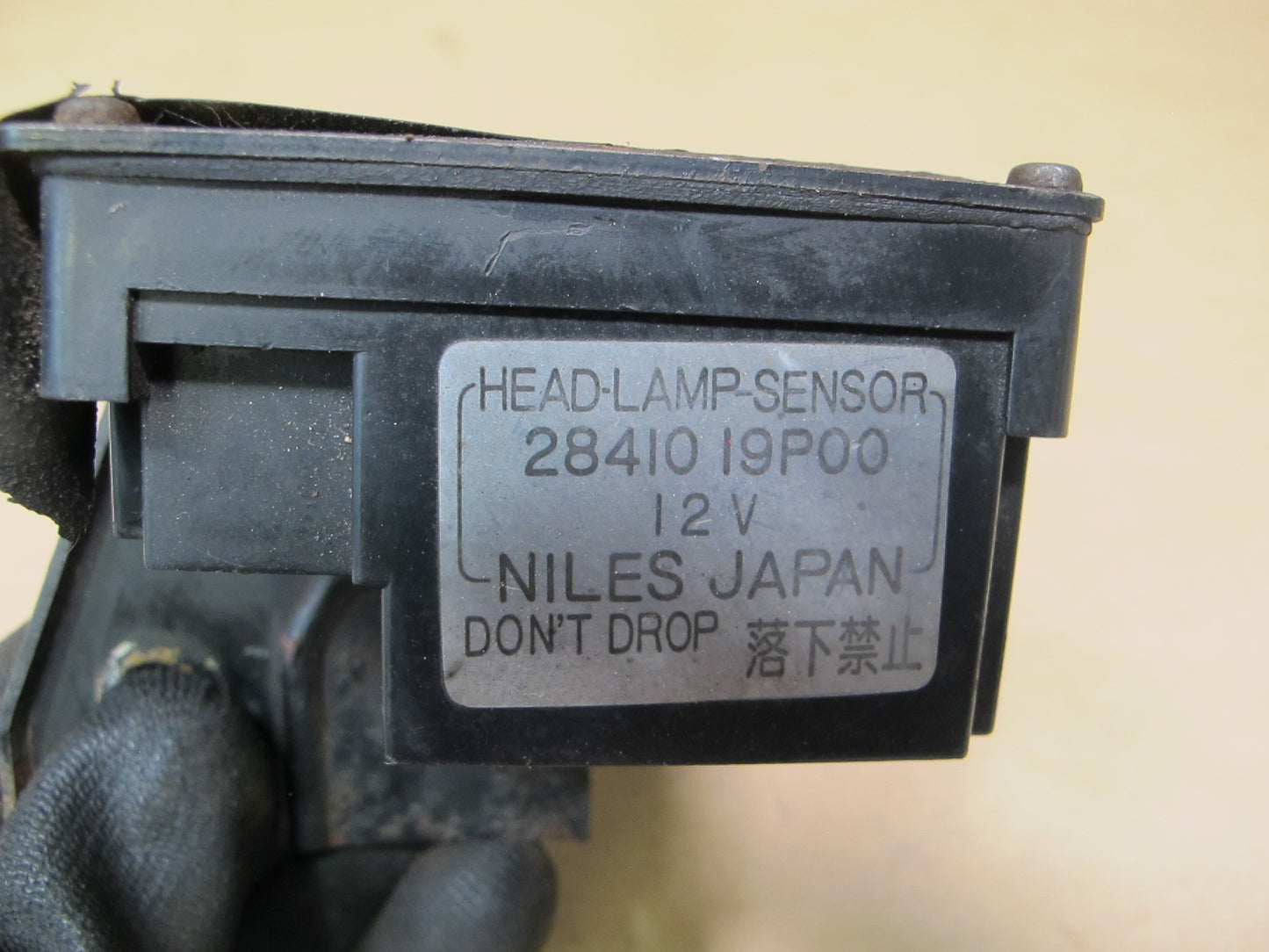 84-86 Nissan Z31 300ZX 2+0 Headlight Lamp Sensor Module 28410-19P00 OEM