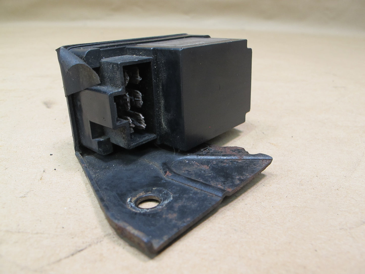 84-86 Nissan Z31 300ZX 2+0 Headlight Lamp Sensor Module 28410-19P00 OEM