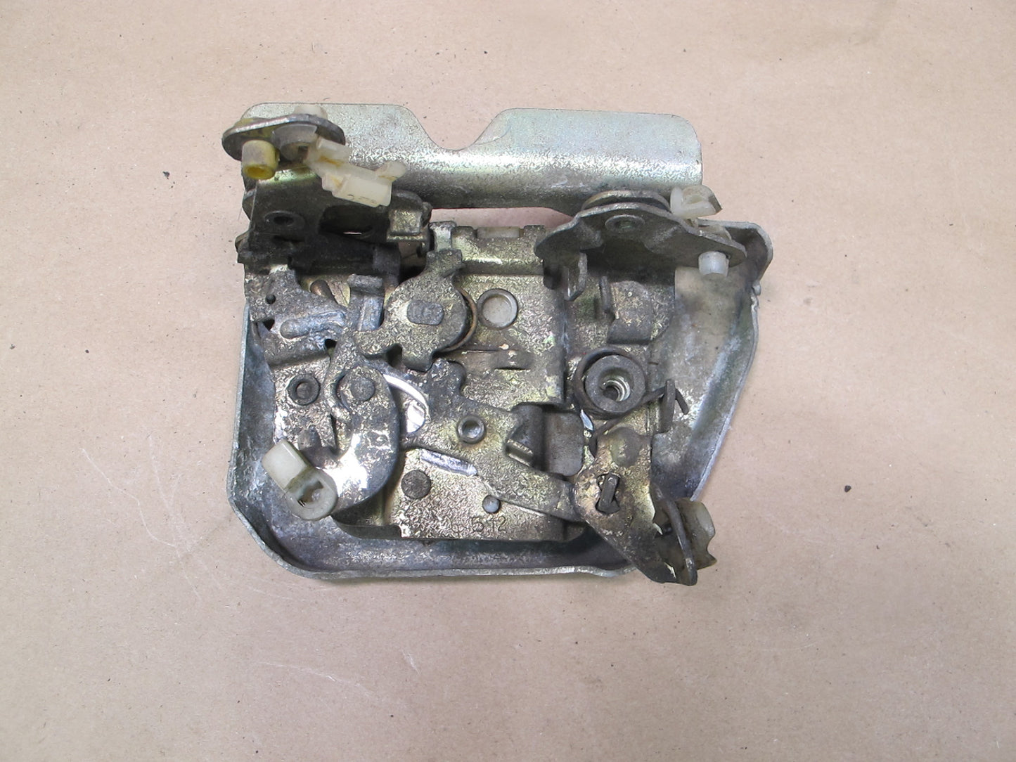 84-86 Nissan Z31 300ZX 2+0 Left Door Lock Latch Actuator OEM