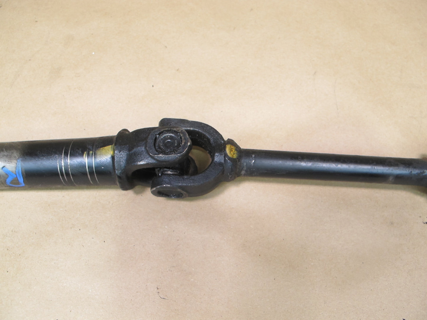 84-86 Nissan Z31 300ZX Steering Column Intermediate U-joint Shaft OEM