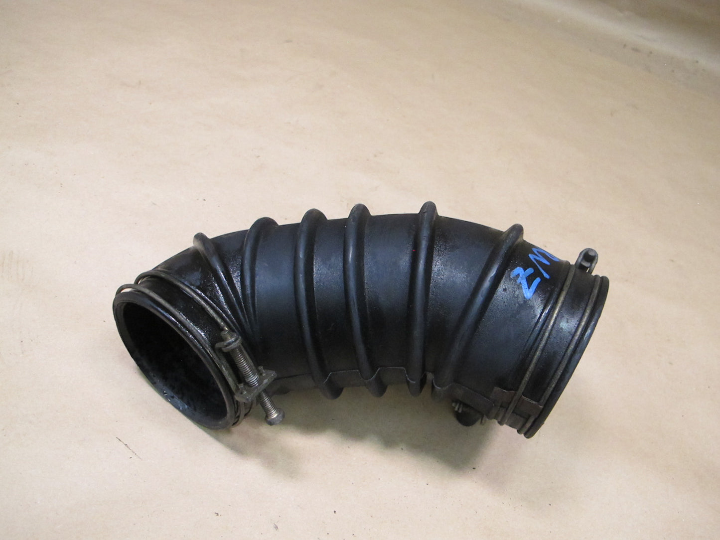 84-89 Nissan Z31 300ZX NON Turbo Air Intake Tube Hose Duct 16577-19P00 OEM