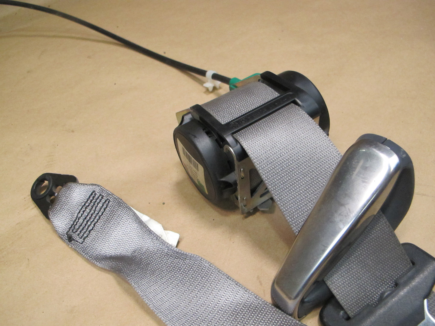 07-13 BMW E93 CONVERTIBLE FRONT RIGHT & LEFT SIDE SEATBELT RETRACTOR SET OEM