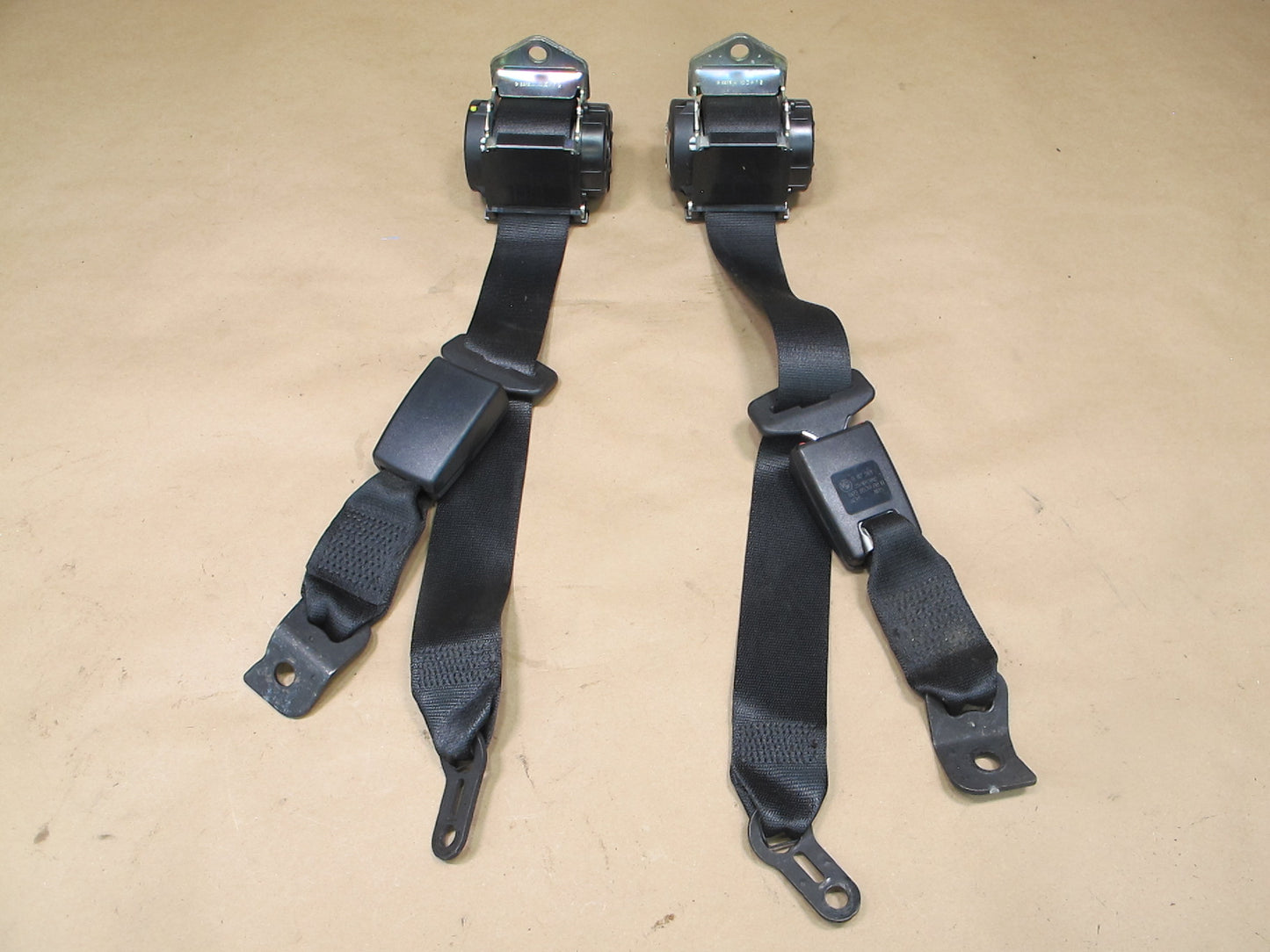 07-13 BMW E92 3-SERIES REAR RIGHT & LEFT SIDE SEATBELT RETRACTOR SET OEM