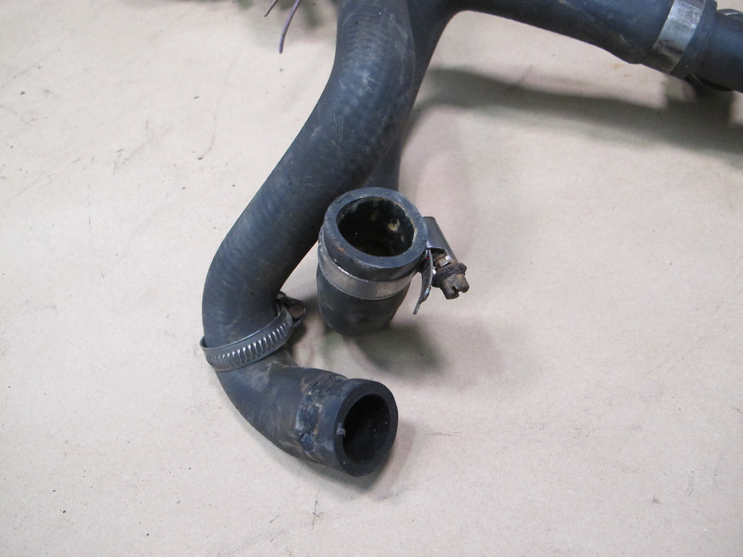 03-06 Dodge Sprinter 2.7L Auxiliary Heater Control Valve w Hoses OEM