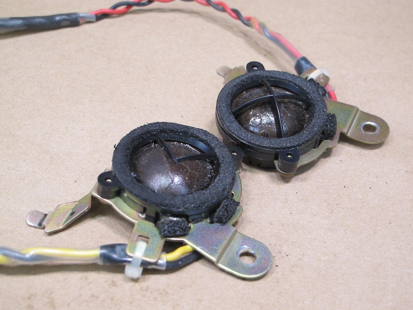 95-00 Lexus UCF20 LS400 Set of 2 Front Left & Right Door Speaker Tweeter OEM