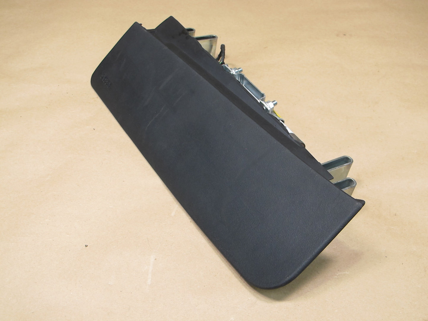03-08 BMW E85 E86 Z4 FRONT RIGHT PASSENGER SIDE UNDER DASH KNEE SRS AIRBAG OEM