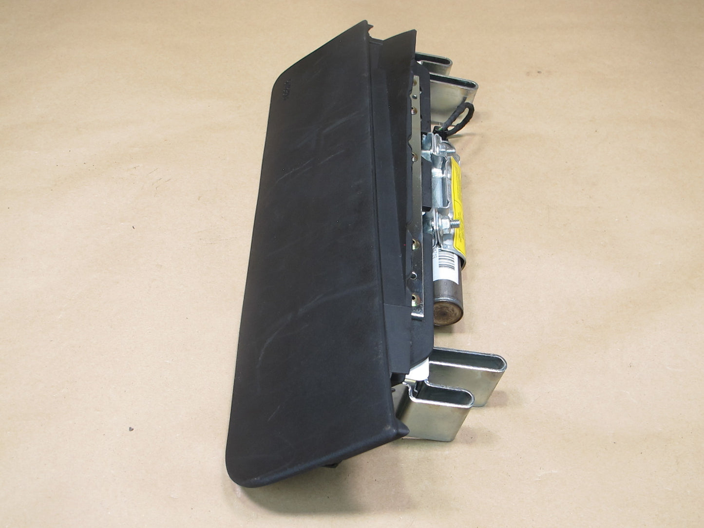 03-08 BMW E85 E86 Z4 FRONT RIGHT PASSENGER SIDE UNDER DASH KNEE SRS AIRBAG OEM