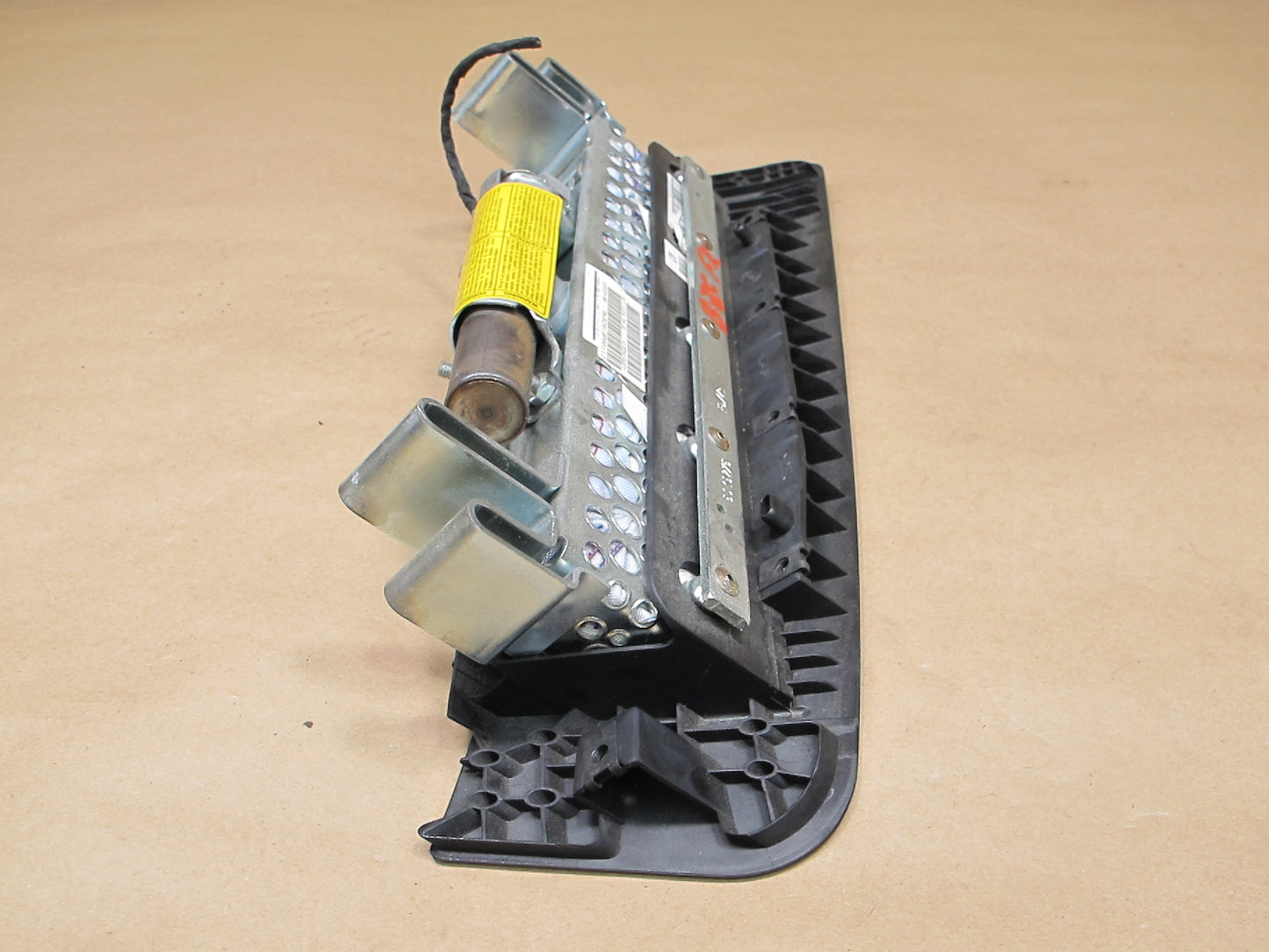 03-08 BMW E85 E86 Z4 FRONT RIGHT PASSENGER SIDE UNDER DASH KNEE SRS AIRBAG OEM