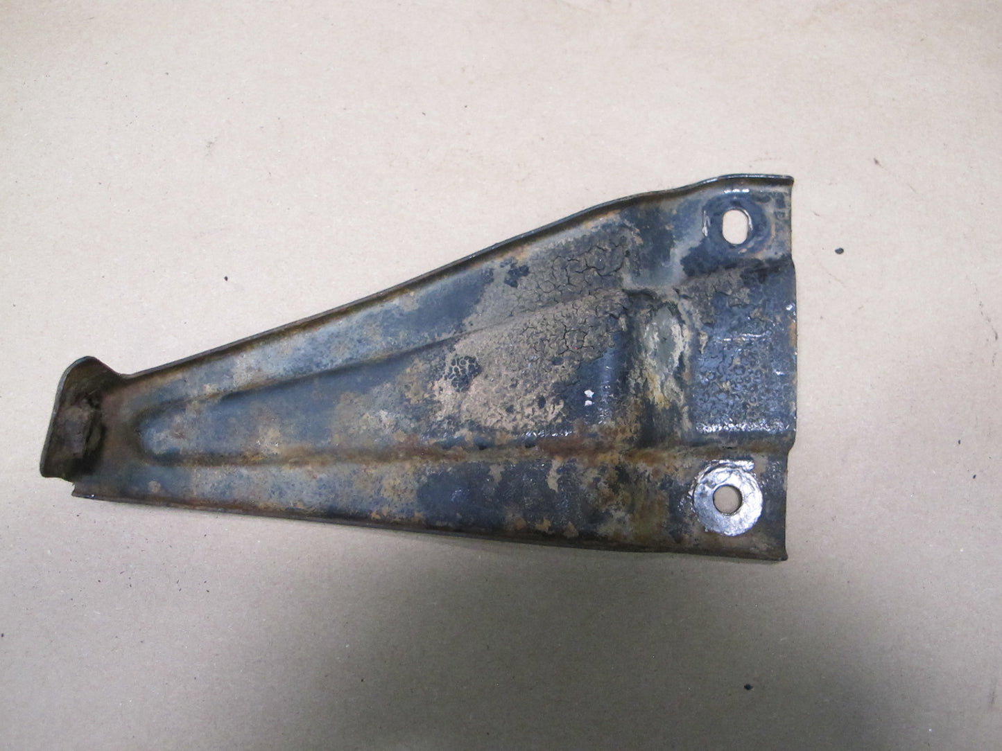 86-92 Toyota Supra MK3 Set of 2 Left & Right Rear Bumper Support Bracket OEM
