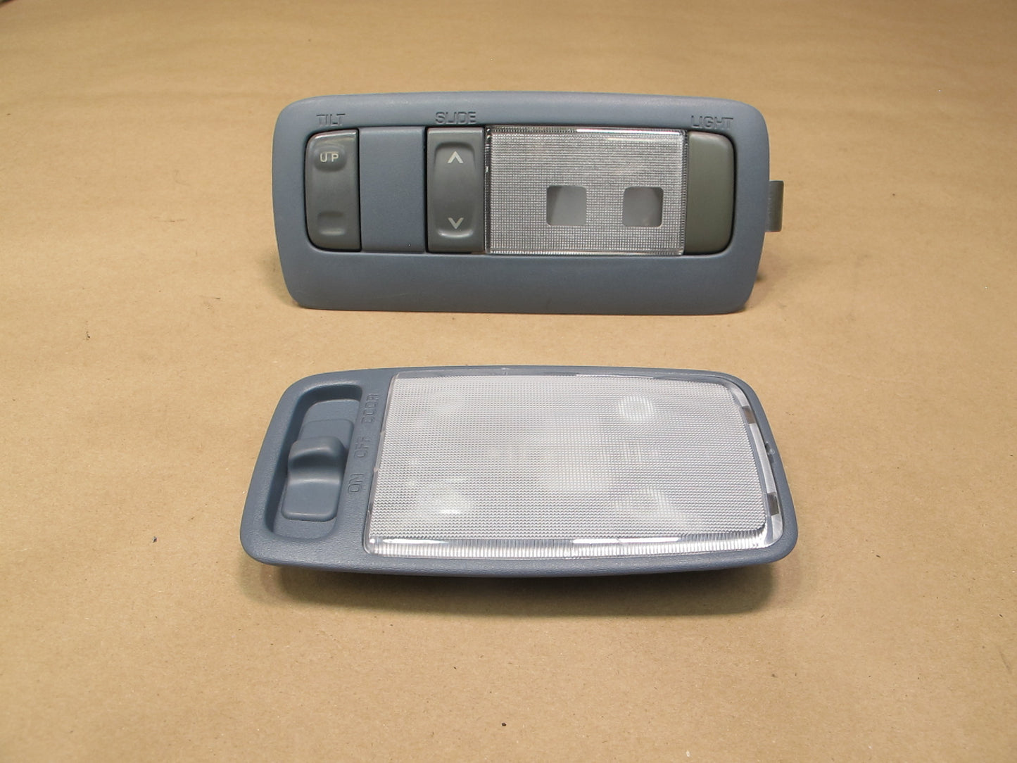 1992-1993 Lexus ES300 Front & Rear Dome Light w/ Sunroof Switch Dark Blue OEM