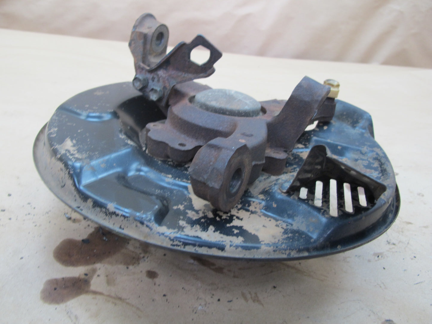 86-90 Toyota Supra MK3 Front Right Spindle Knuckle Wheel Hub Bearing OEM