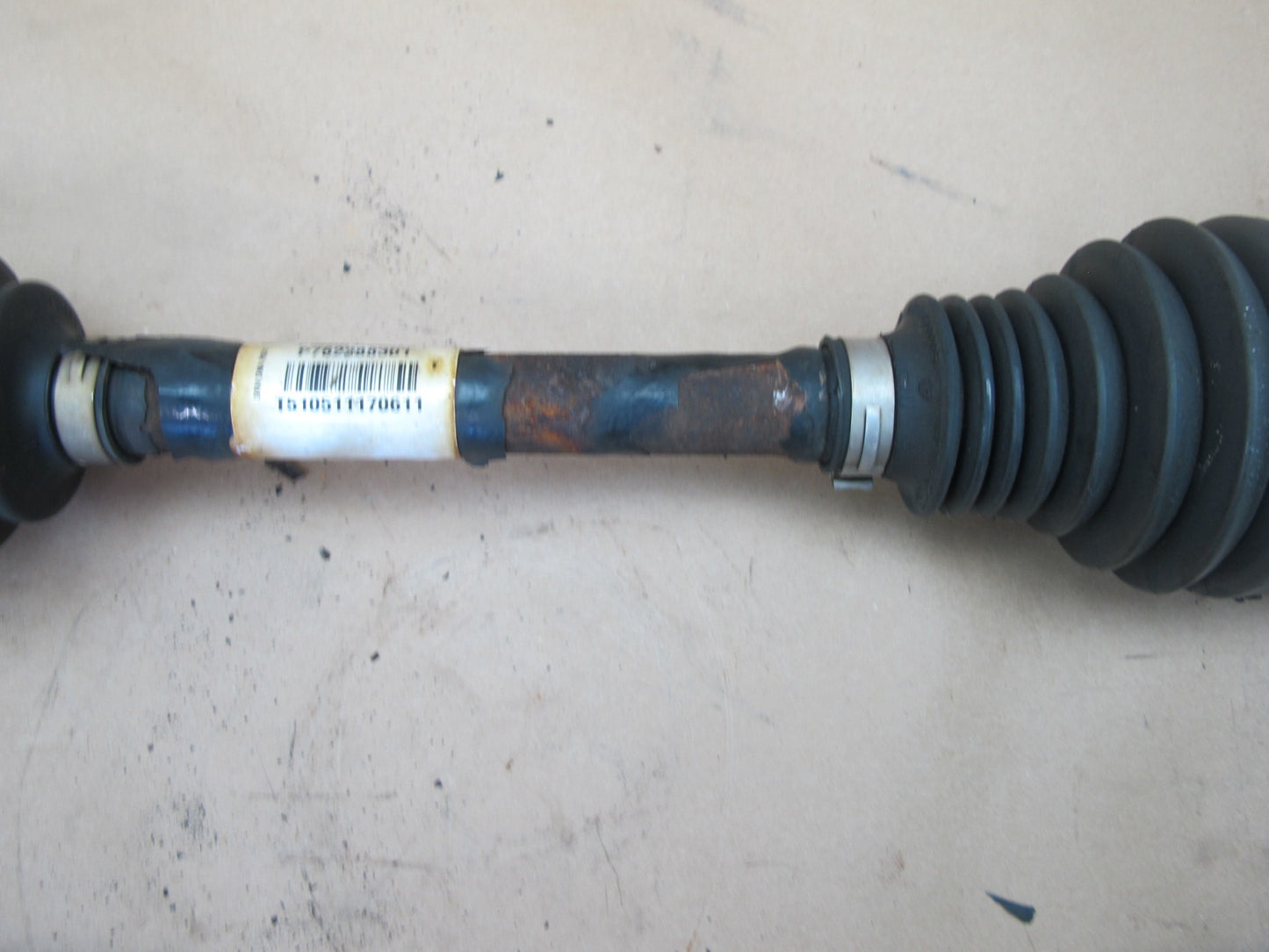 14-18 BMW F15 F16 X5 X6 N63 Front Left Axle Shaft 7622883 OEM