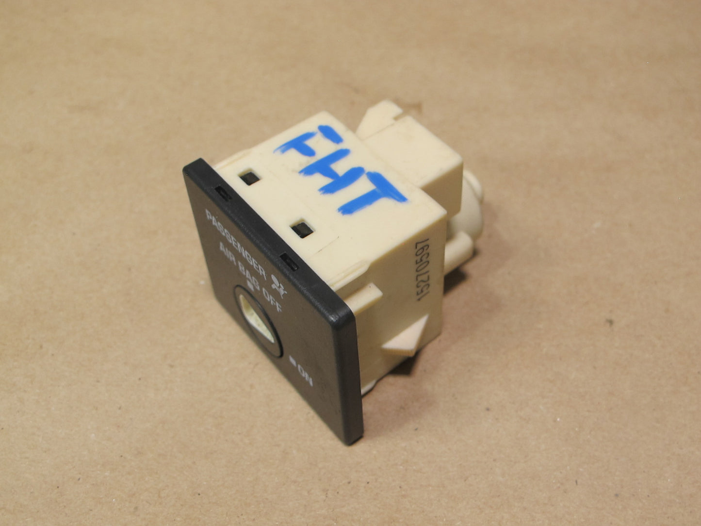 03-07 HUMMER H2 DASH DASHBOARD PASSENGER SRS OFF CONTROL SWITCH OEM
