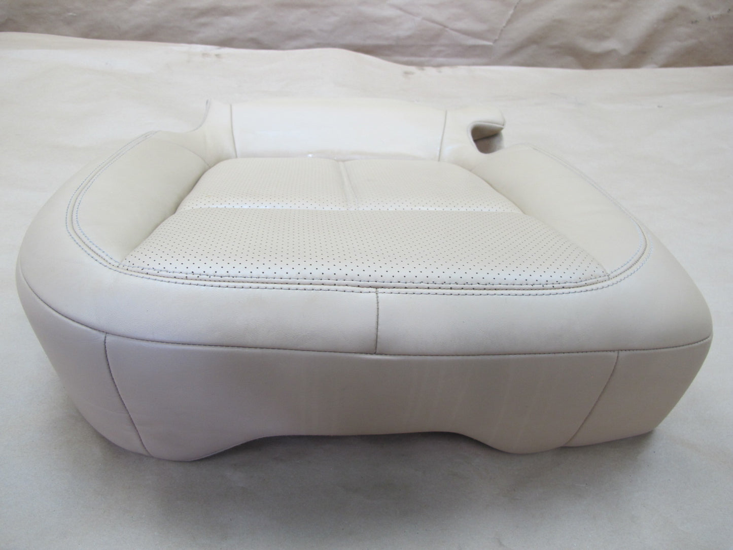 2011-2018 Porsche Cayenne 958 Rear Seat Right Side Lower Leather Cushion Beige