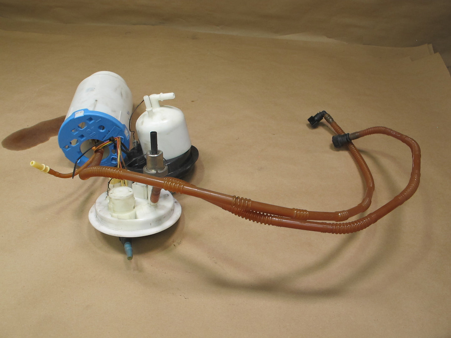 2011-2018 Porsche Cayenne 958 Fuel Pump Level Sensor Sending Unit Assembly