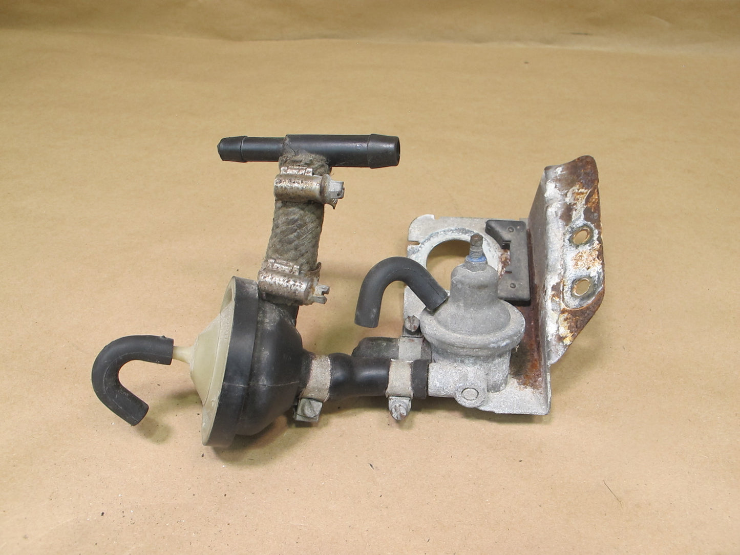 84-89 Porsche 944 Emission Evaporator Fuel Vent Vacuum Valve 035133517 OEM