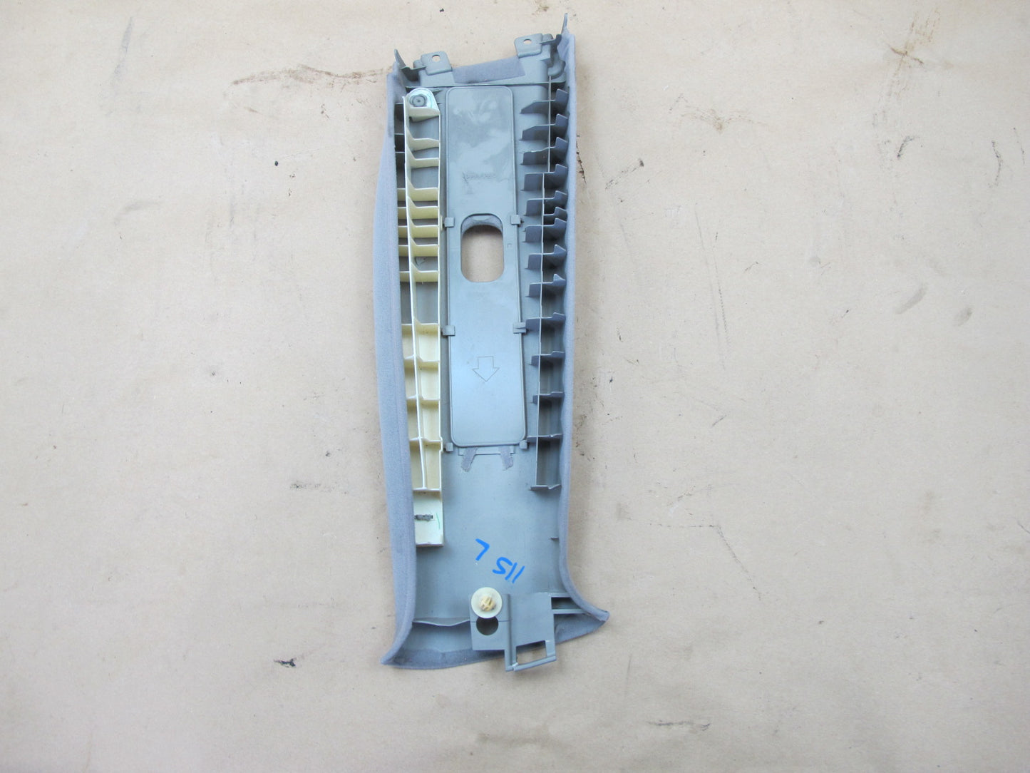 01-05 Lexus JCE10 IS300 Set of 2 Center B Pillar Upper Trim Cover Panel OEM