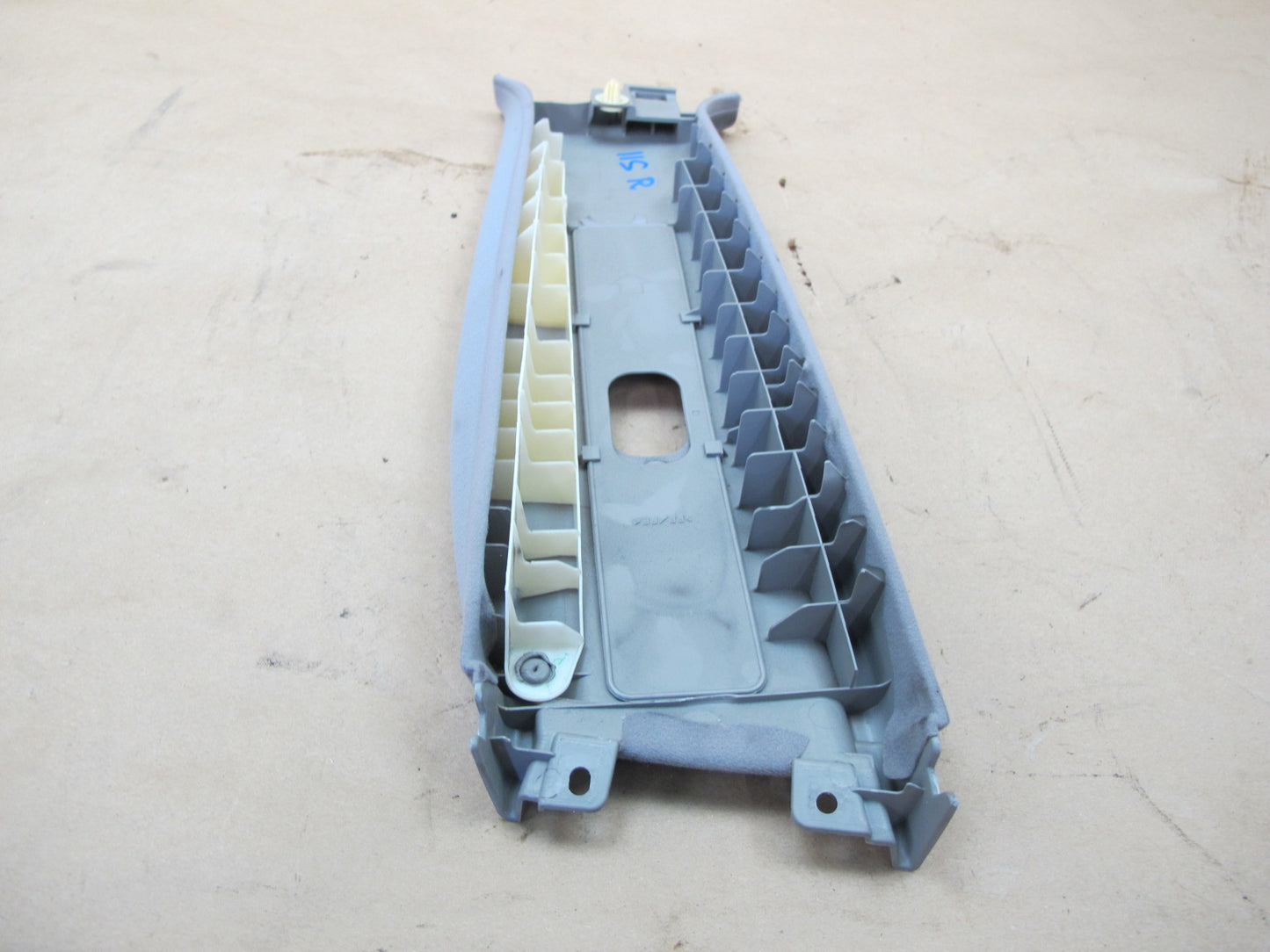 01-05 Lexus JCE10 IS300 Set of 2 Center B Pillar Upper Trim Cover Panel OEM
