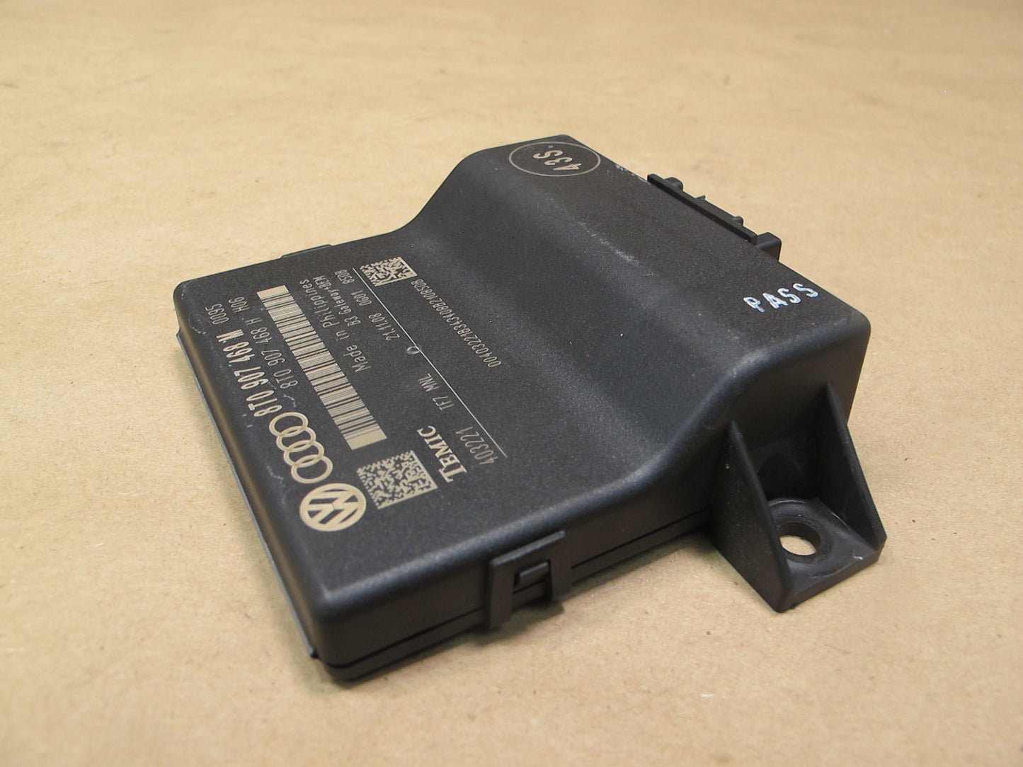 08-12 Audi 8T A5 S5 Gateway Network Control Module 8T0907468M OEM