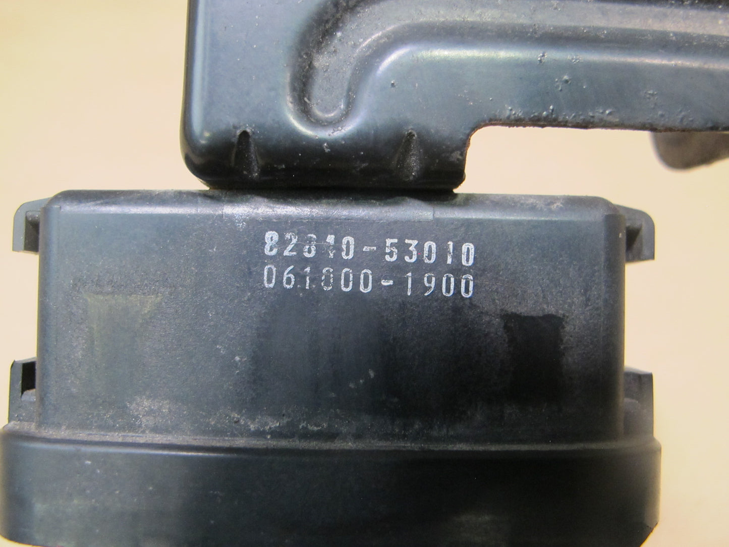 01-05 Lexus JCE10 IS300 Daytime Running Light Relay 82840-53010 OEM