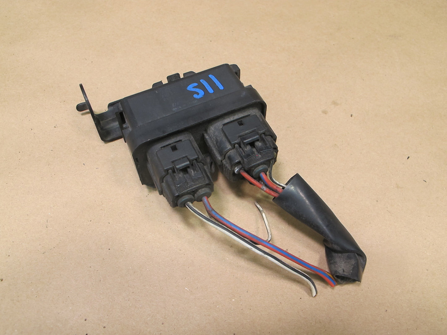 01-05 Lexus JCE10 IS300 Daytime Running Light Relay 82840-53010 OEM