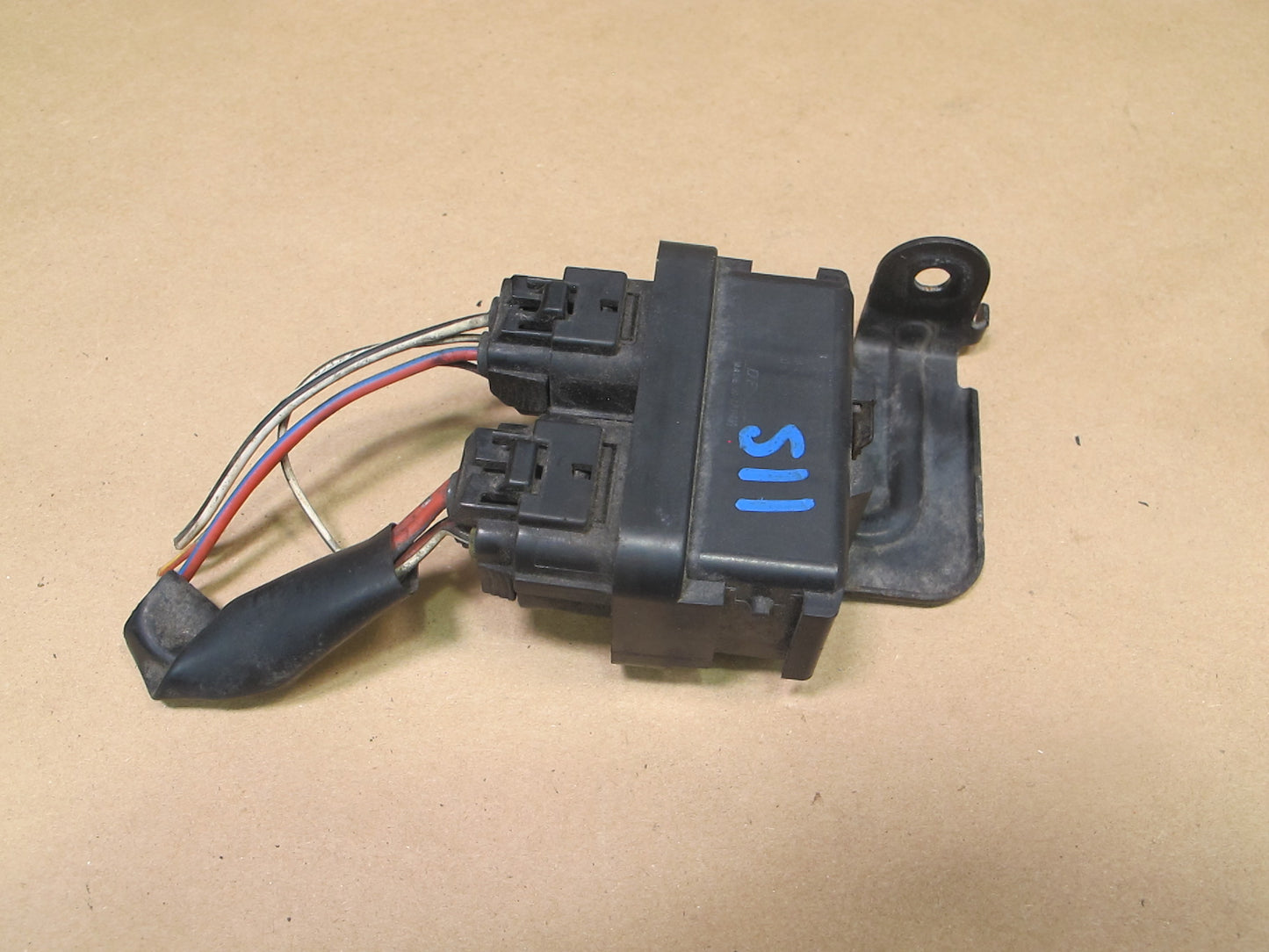 01-05 Lexus JCE10 IS300 Daytime Running Light Relay 82840-53010 OEM