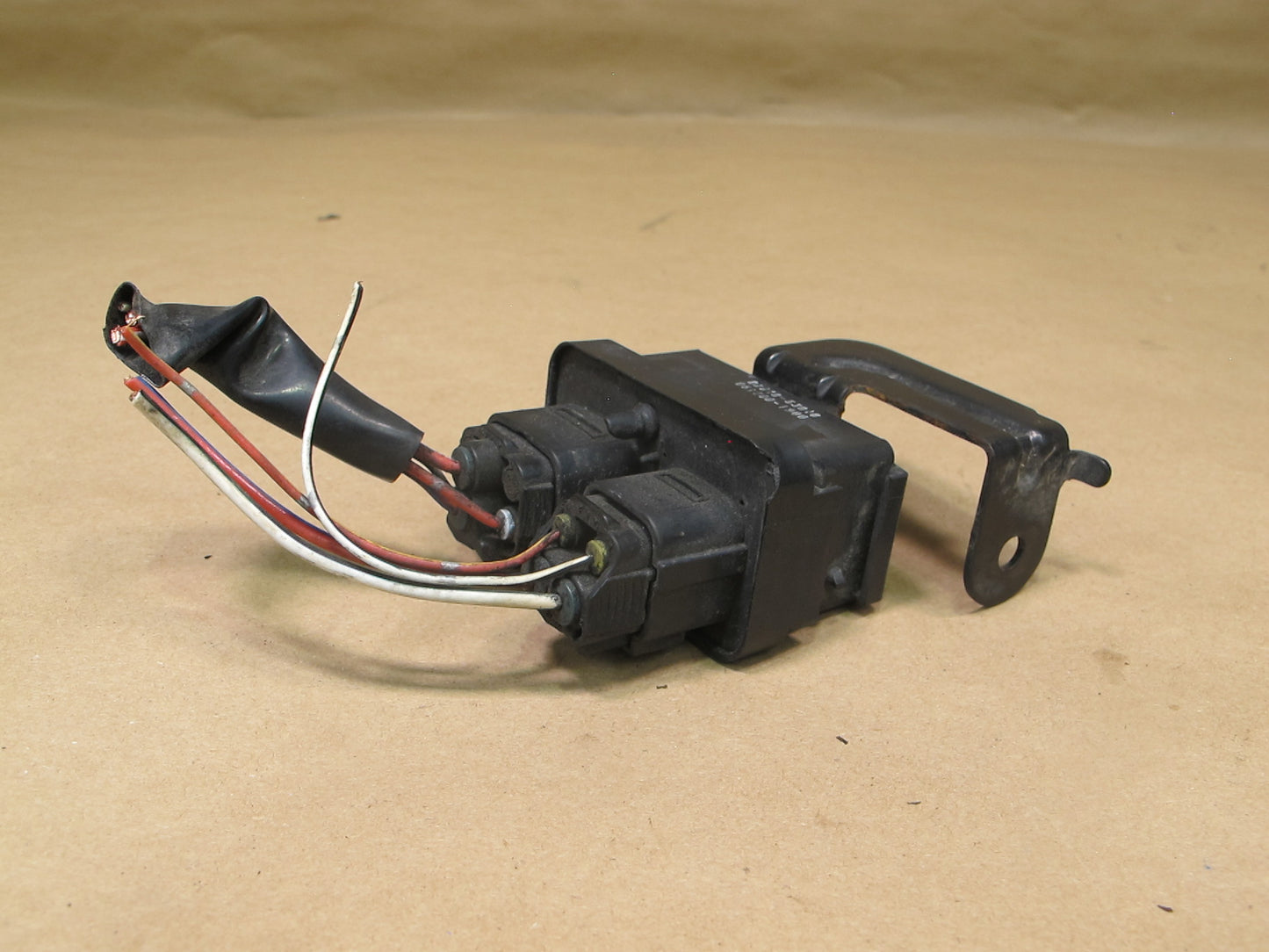 01-05 Lexus JCE10 IS300 Daytime Running Light Relay 82840-53010 OEM