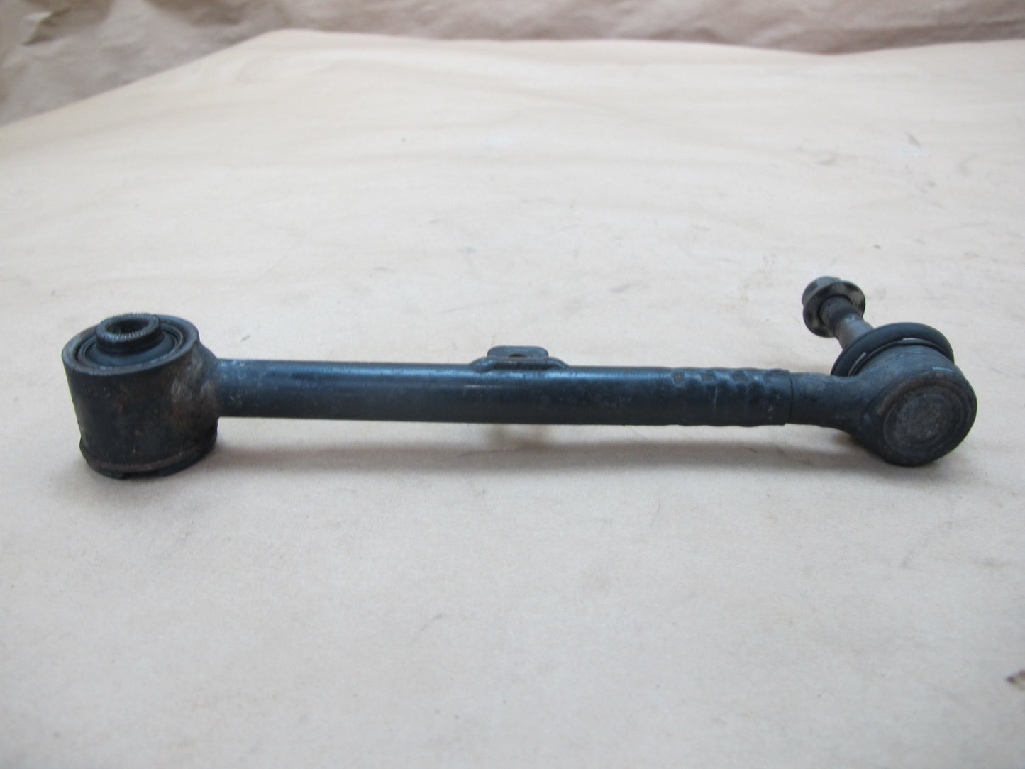01-05 Lexus JCE10 IS300 Set of 2 Rear Left Lower & Lateral Control Arm OEM