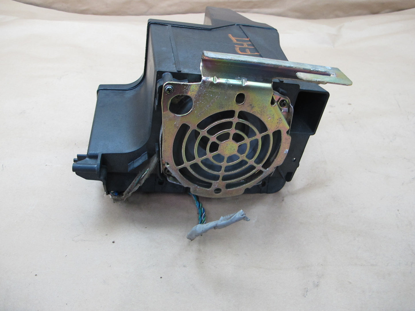 2003-2007 Hummer H2 Bose Subwoofer Box 15177436