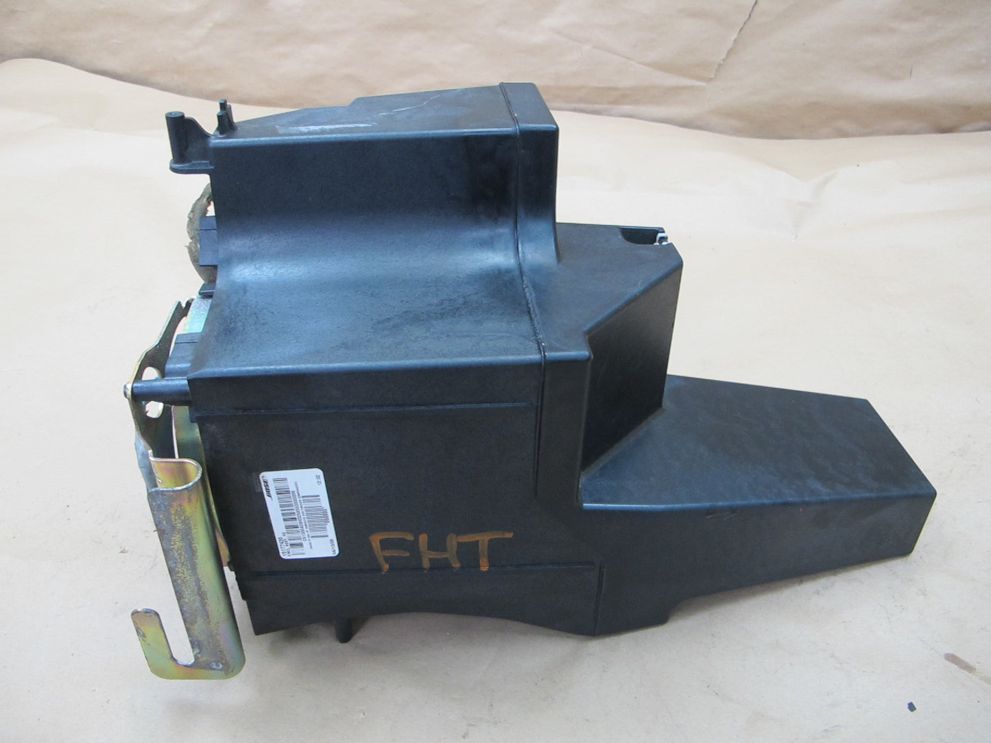 2003-2007 Hummer H2 Bose Subwoofer Box 15177436