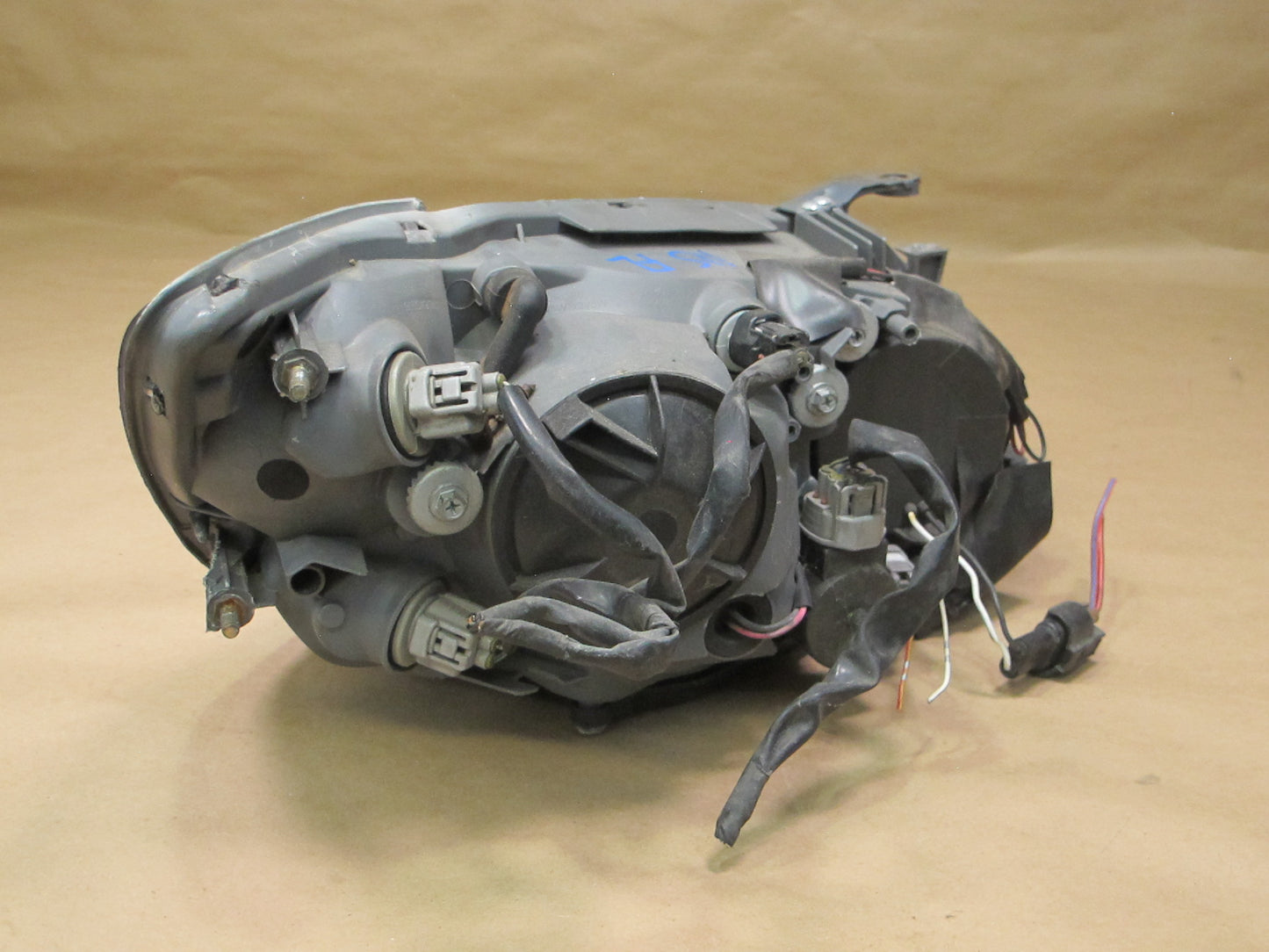 01-05 Lexus JCE10 IS300 Front Left Xenon HID Headlight Lamp Aftermarket