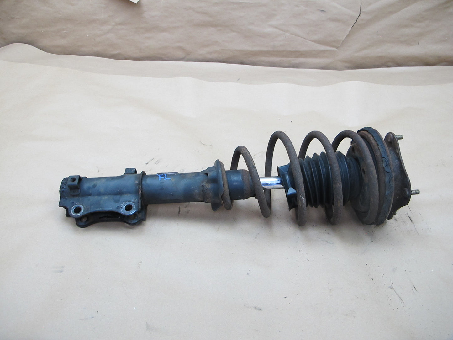 86-91 Mazda RX7 Set of 2 Front Left & Right Strut Shock Absorber OEM