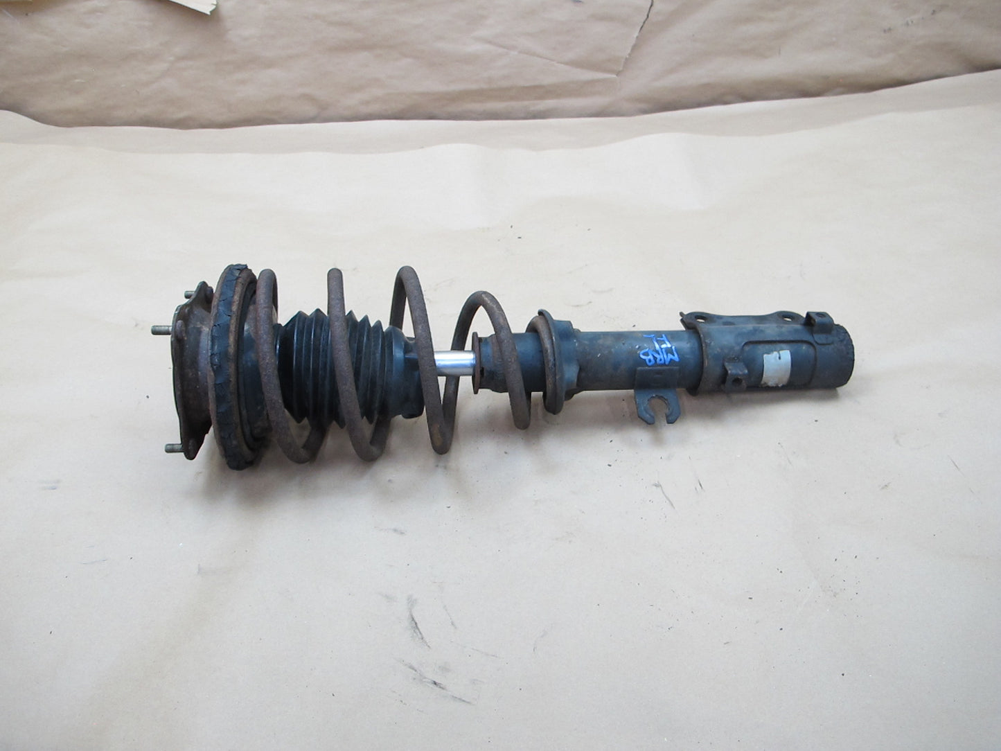 86-91 Mazda RX7 Set of 2 Front Left & Right Strut Shock Absorber OEM