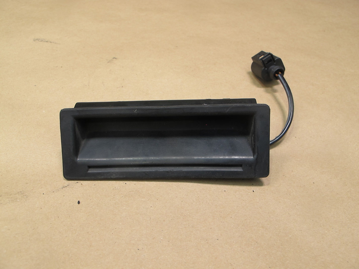 2003-2010 Porsche Cayenne 955 Rear Trunk Tailgate Handle Switch 1J0827566F