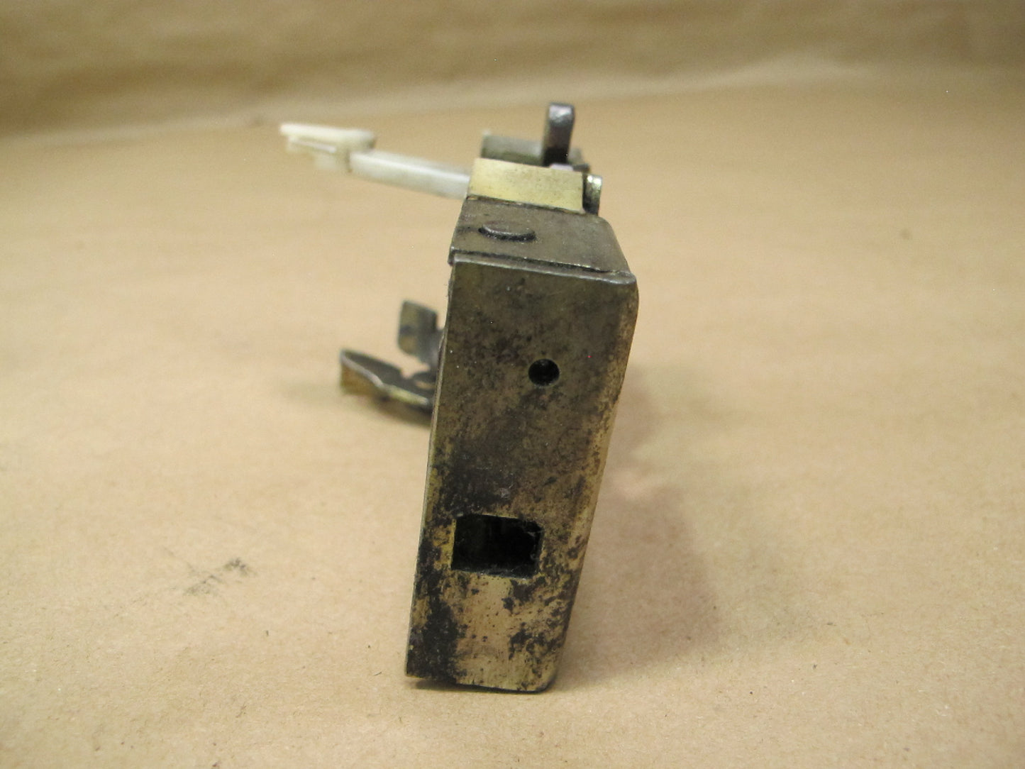 85-93 Volkswagen VW Cabriolet Front Right Door Lock Latch w Lock Lever Set OEM