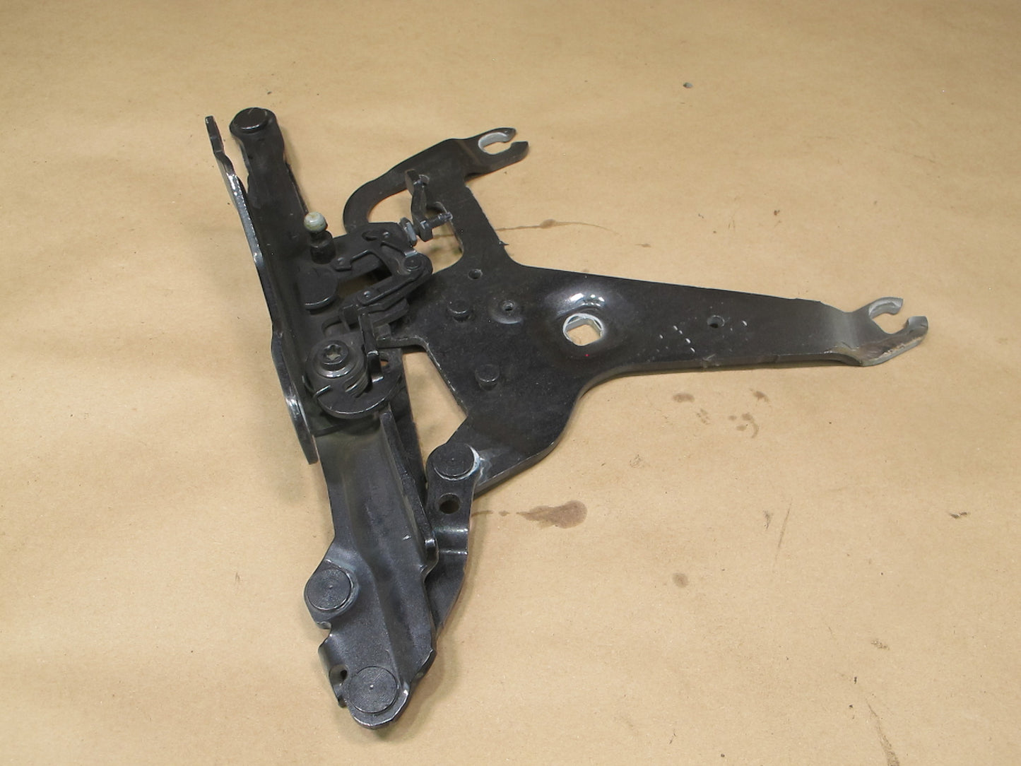14-18 BMW F15 F16 F85 F86 X5 X6 Front Left & Right Hood Bonnet Hinge Set OEM