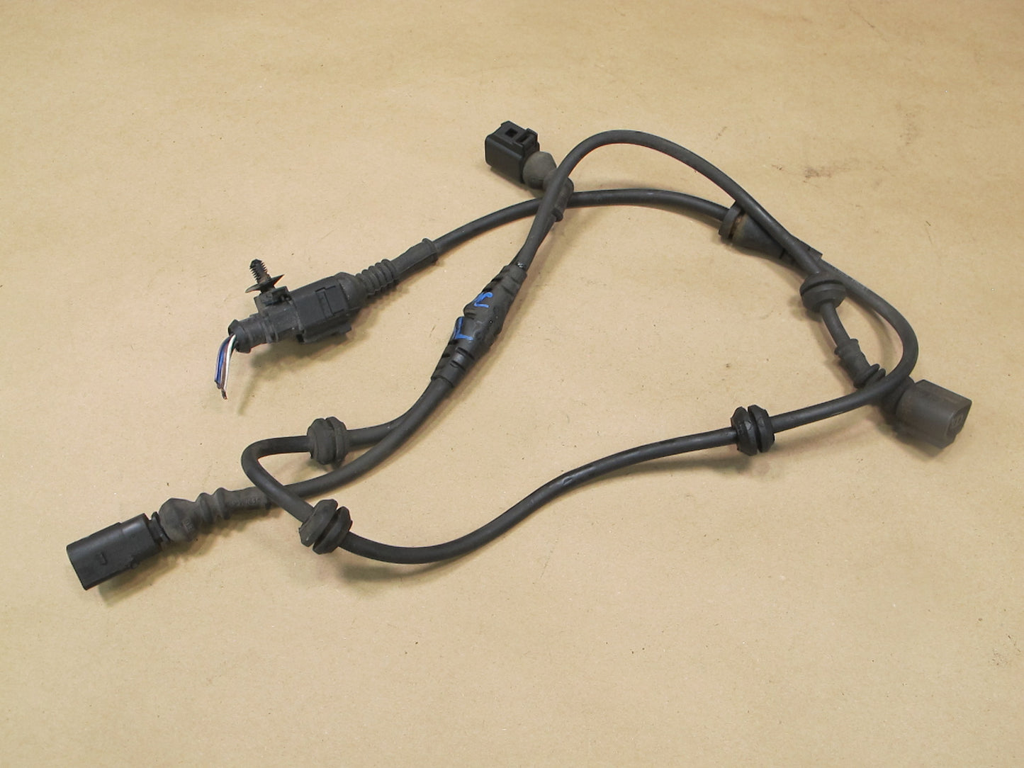 2003-2006 Porsche Cayenne 955 Rear Left Wheel ABS Speed Sensor