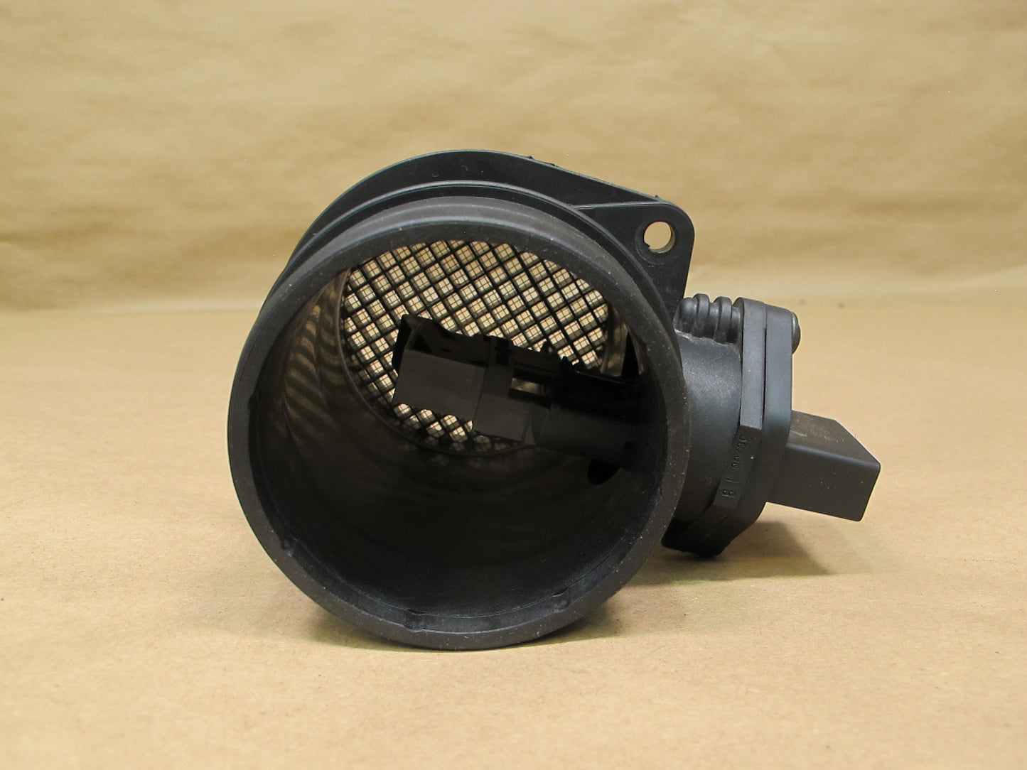 2003-2006 Porsche Cayenne 955 Turbo Mass Air Flow Meter MAF Sensor 07C906461