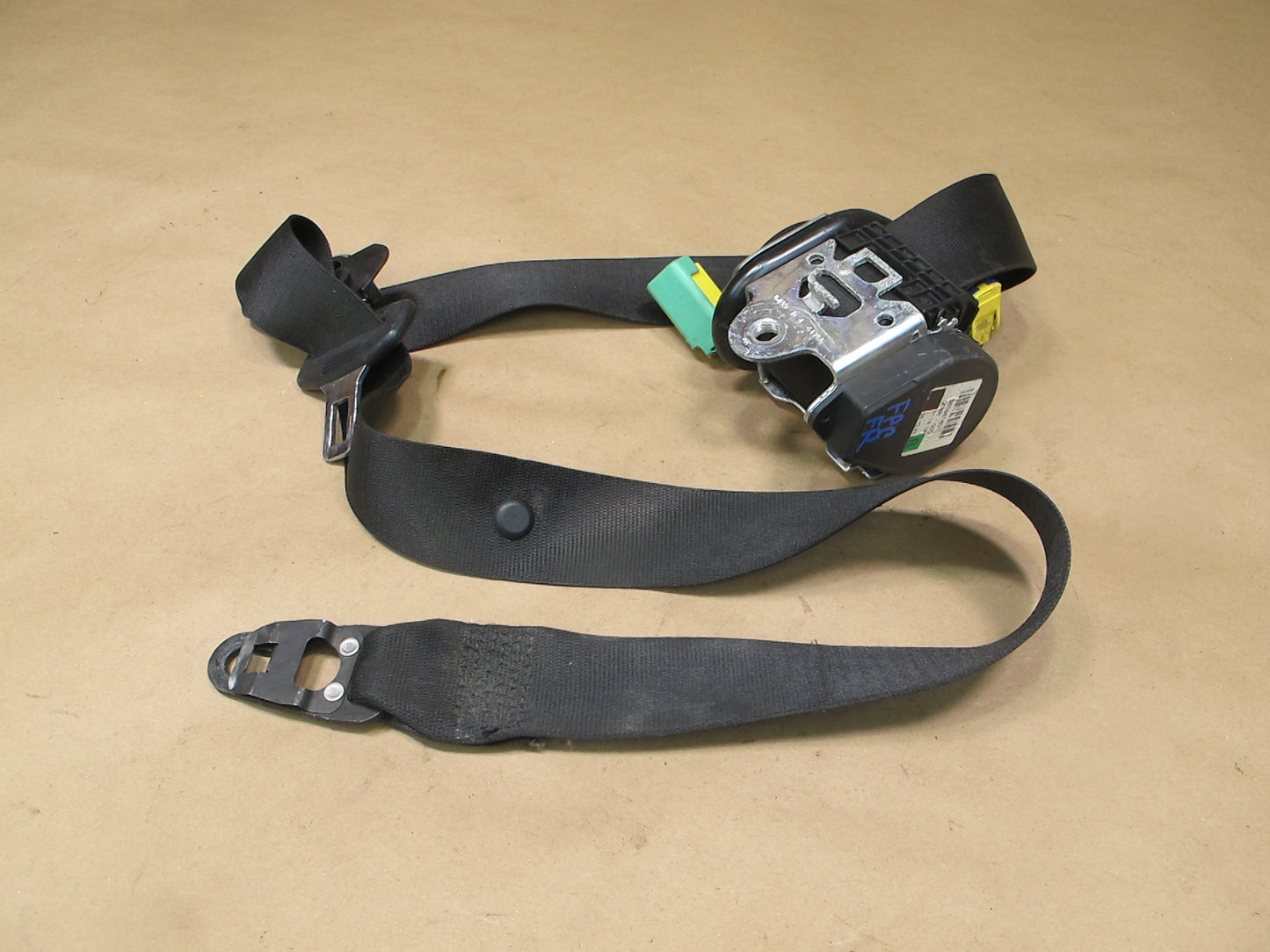 06-10 PORSCHE CAYENNE 955 FRONT RIGHT PASSENGER SIDE SEATBELT RETRACTOR OEM