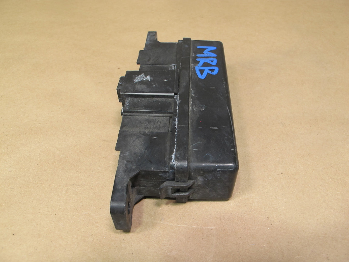88-91 Mazda RX7 NON Turbo Engine Main Relay Fuse Box OEM