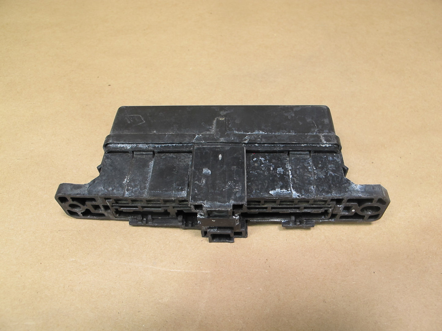 88-91 Mazda RX7 NON Turbo Engine Main Relay Fuse Box OEM