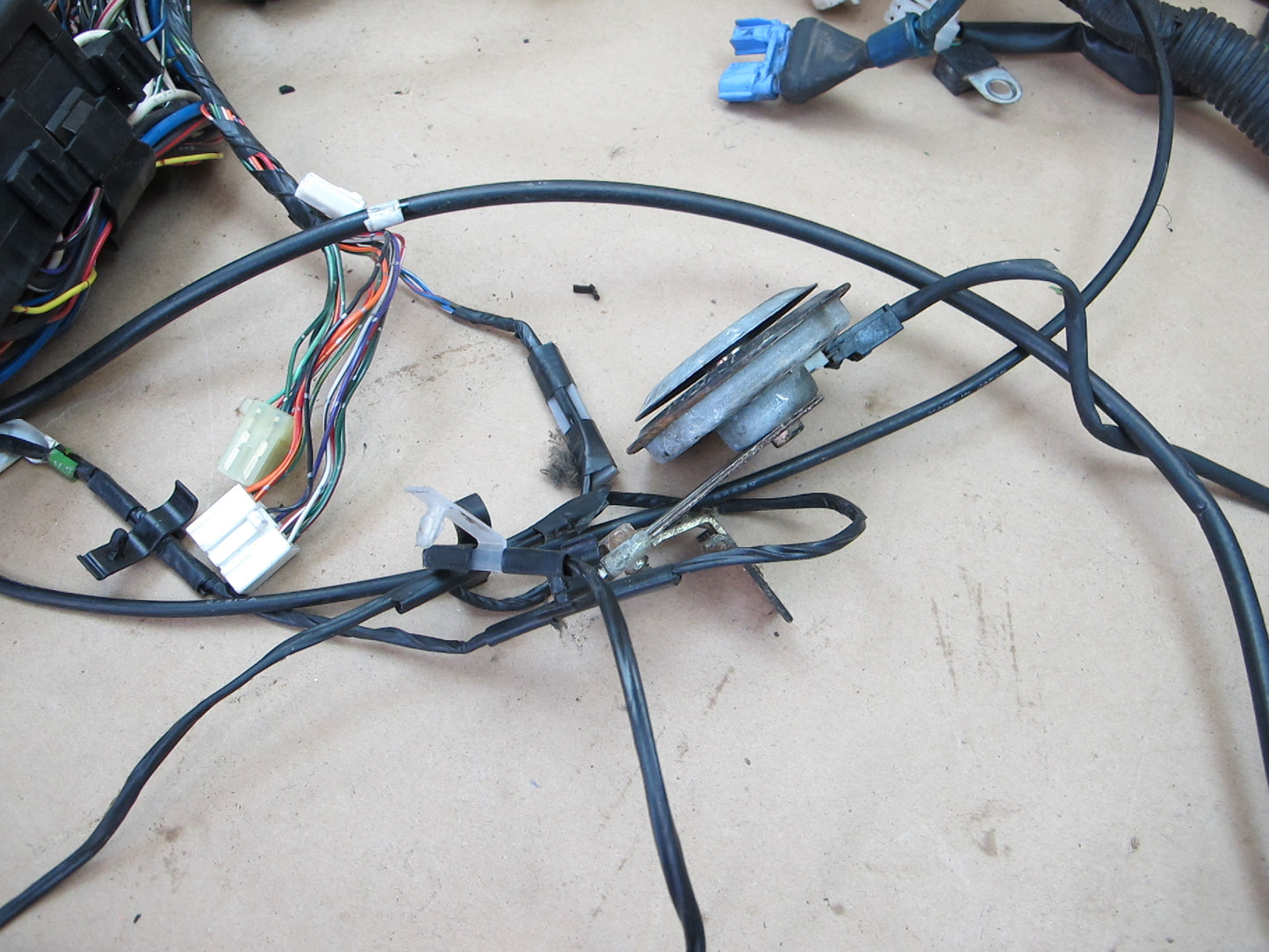 1991 Mazda RX7 Convertible NA A/T Engine Bay Body Wire Harness w Fuse Box OEM