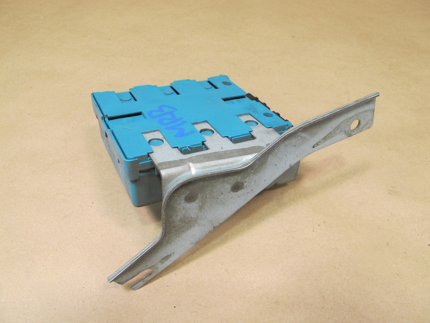 90-91 MAZDA RX7 SRS AIRBAG CONTROL MODULE UNIT F0OF-14B056-AA OEM