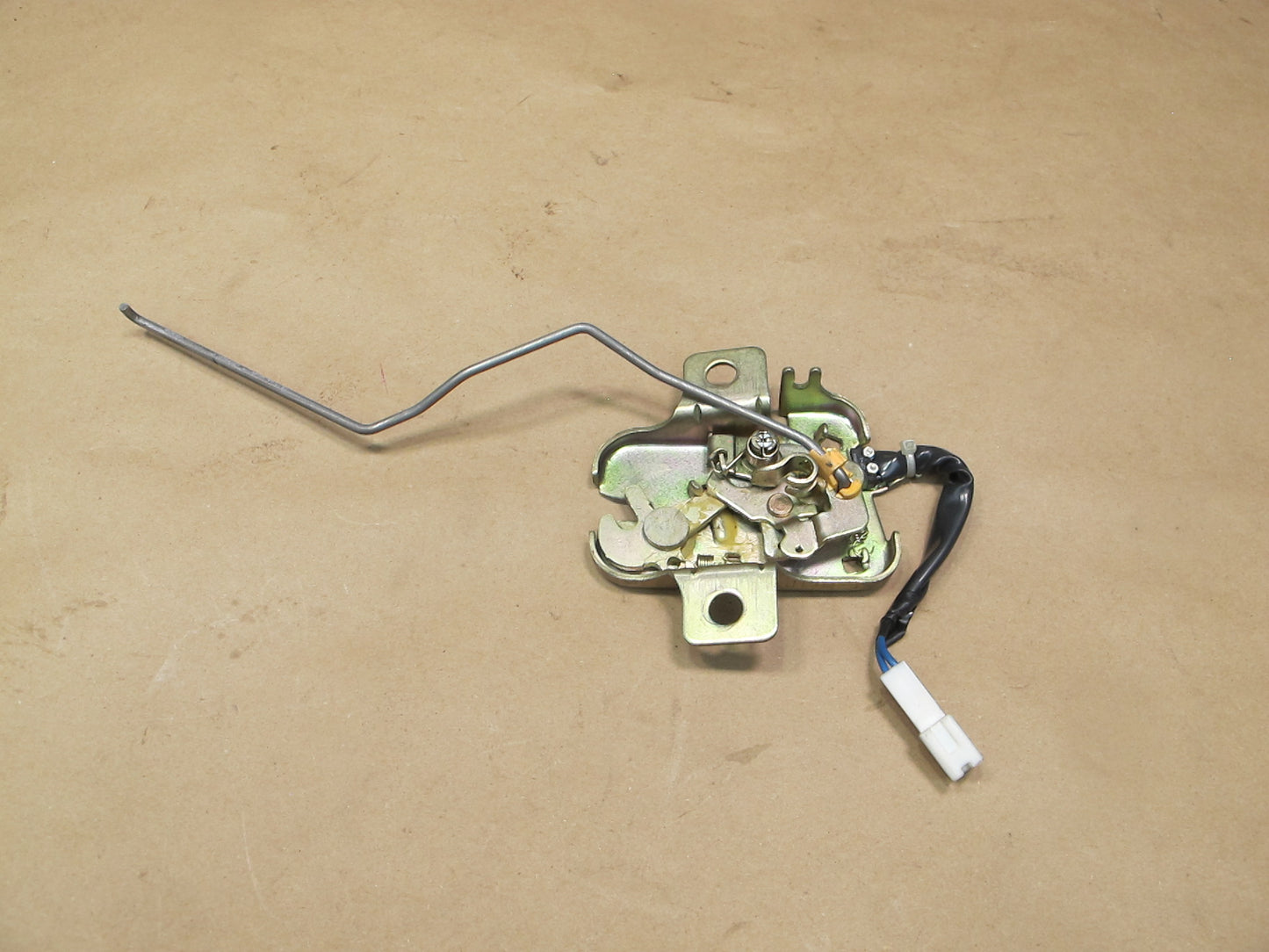 88-91 Mazda RX7 Convertible Rear Trunk Lock Latch Actuator OEM