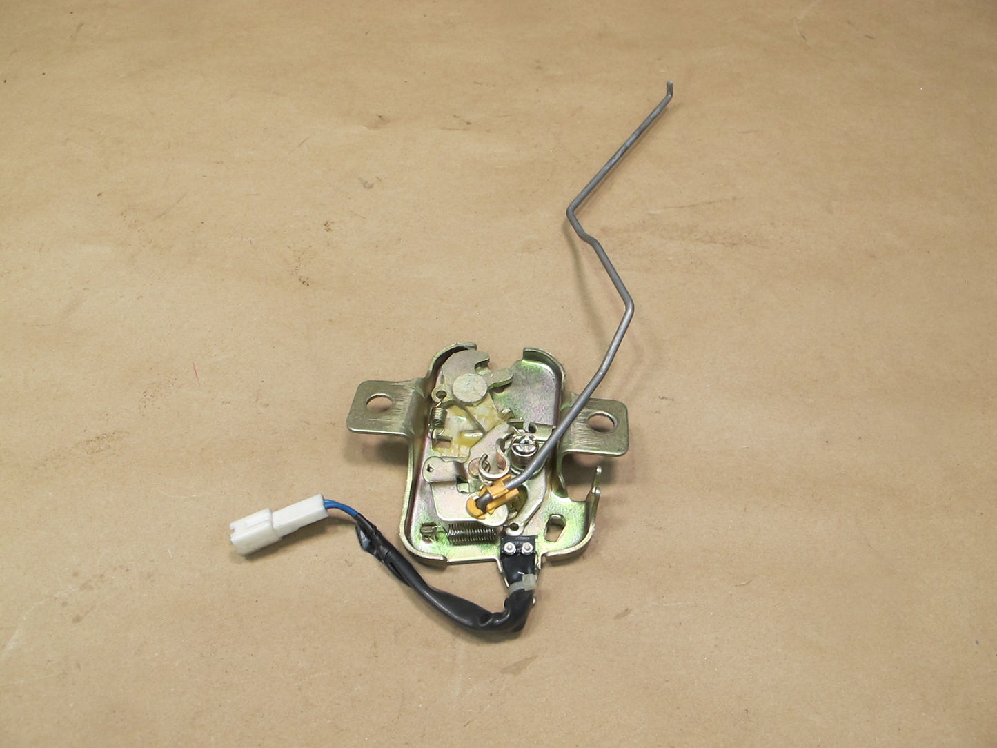 88-91 Mazda RX7 Convertible Rear Trunk Lock Latch Actuator OEM