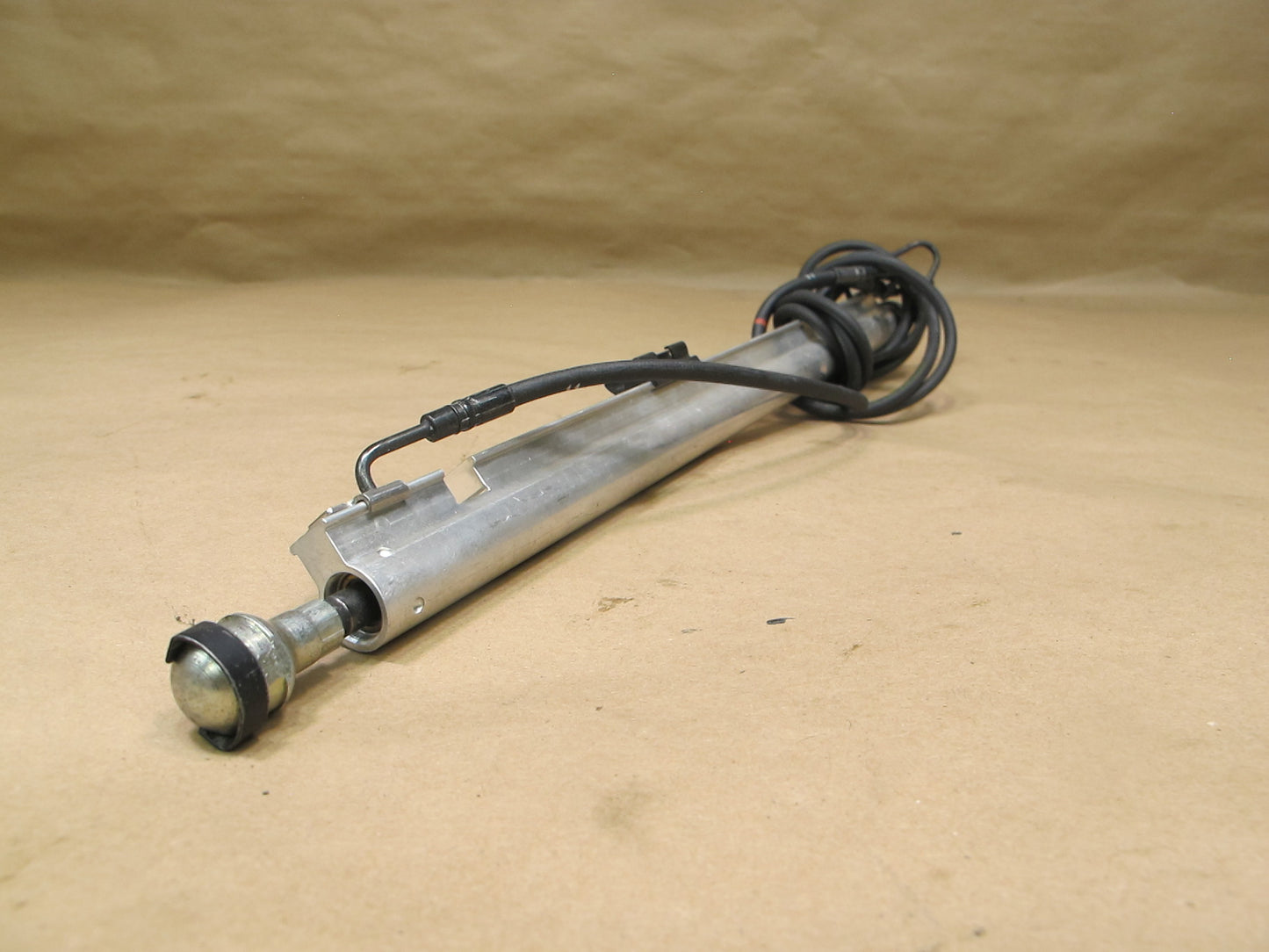 06-10 BMW E64 Convertible Rear Left Folding TOP Roof Hydraulic Cylinder OEM
