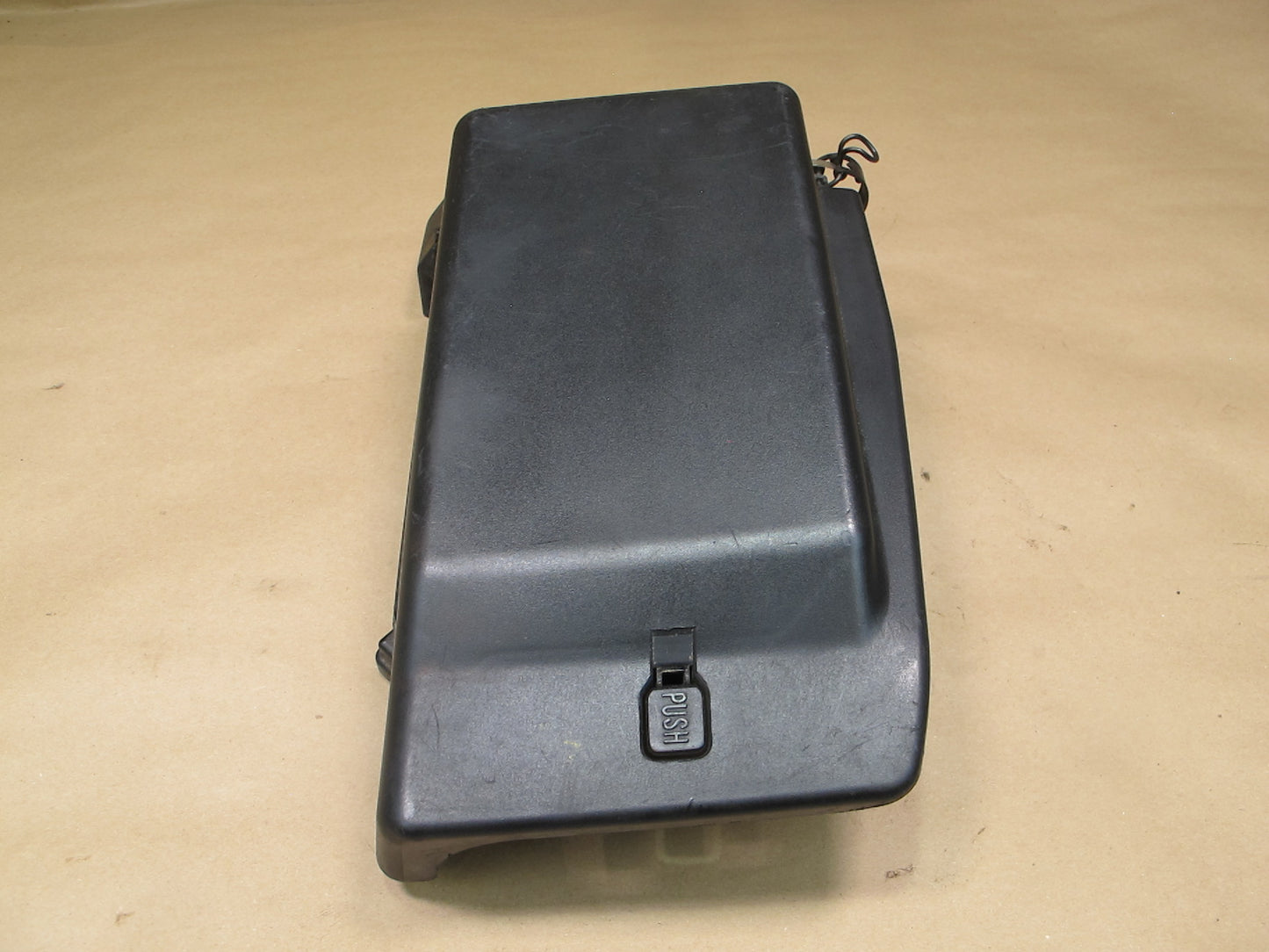 98-00 Lexus UCF20L LS400 Engine Bay Fuse Box Lid Cover OEM